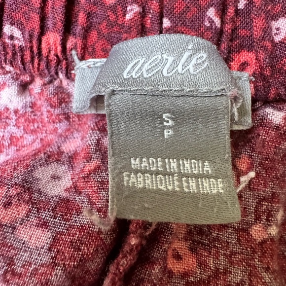 Aerie elastic waist pants with smocked cuffs, s/p, burgundy floral print. - Picture 3 of 3